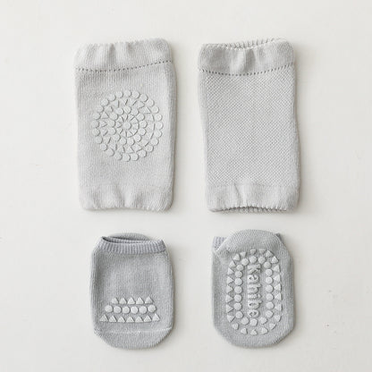 Knee Pad Crawling Socks, photo 16 of 17