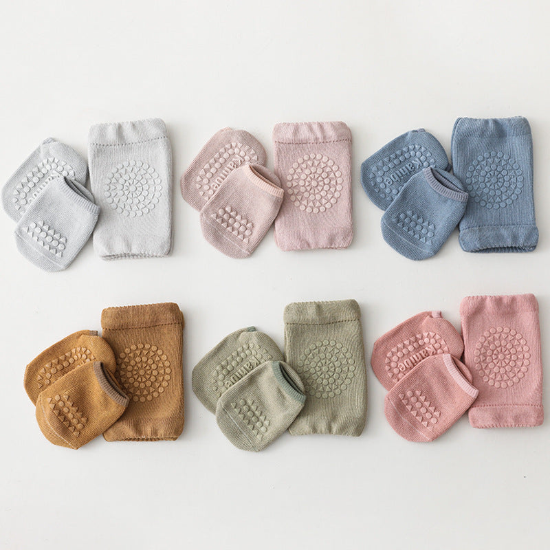 Knee Pad Crawling Socks, photo 2 of 17