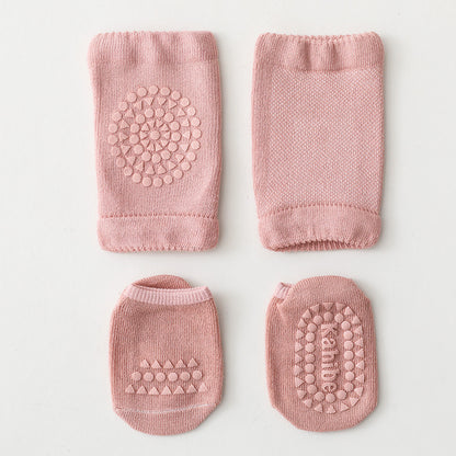 Knee Pad Crawling Socks, photo 13 of 17