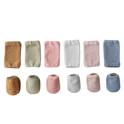 Knee Pad Crawling Socks, photo 5 of 17